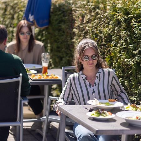 Landgasthof Am Sonnenhang Vohenstrauss Exteriör bild