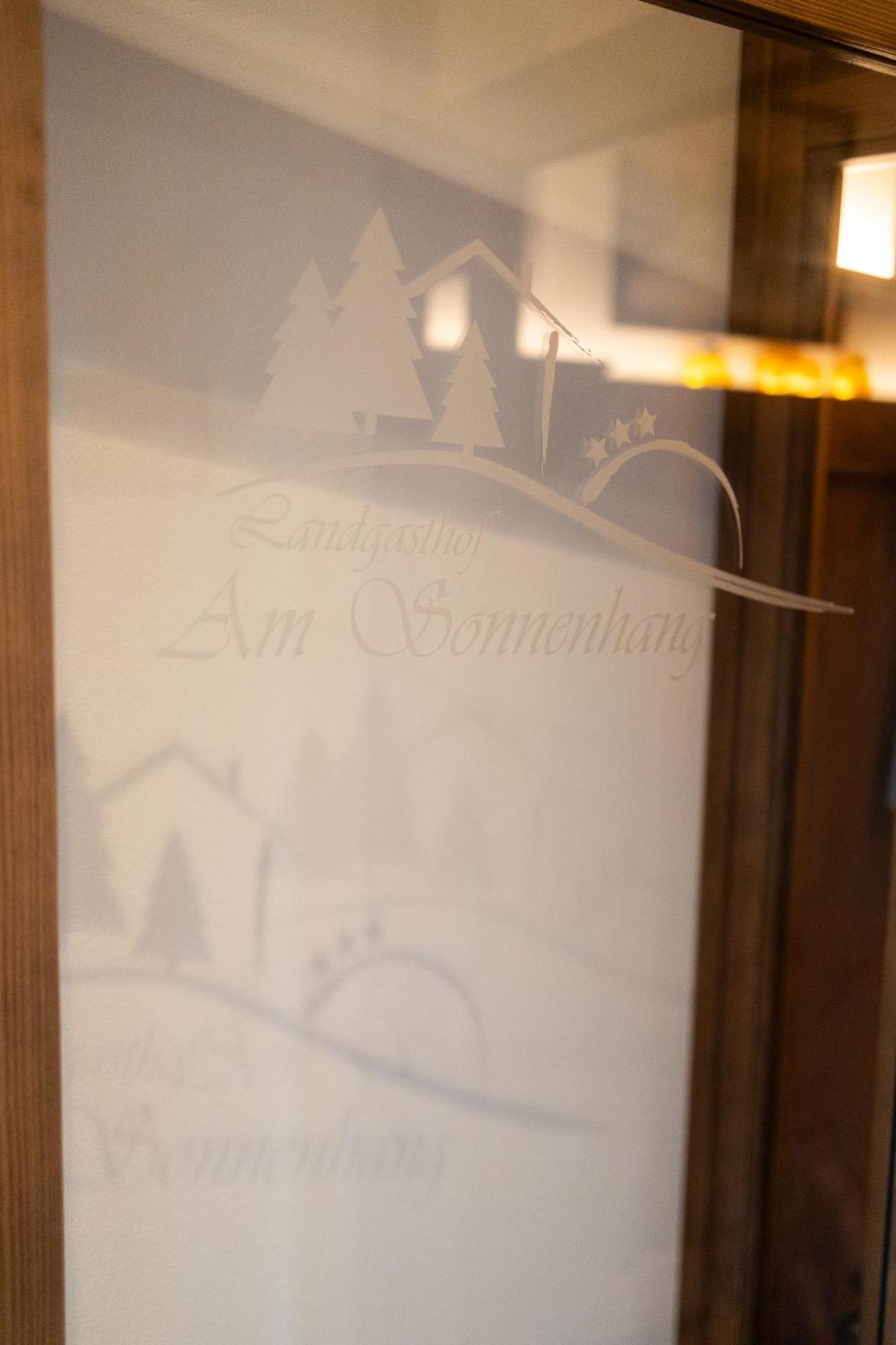 Landgasthof Am Sonnenhang Vohenstrauss Exteriör bild